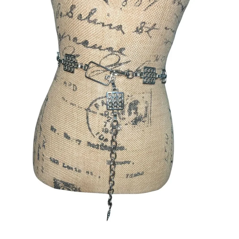 Silver Metal Chain Statement Belt 34”-38” Waist‎